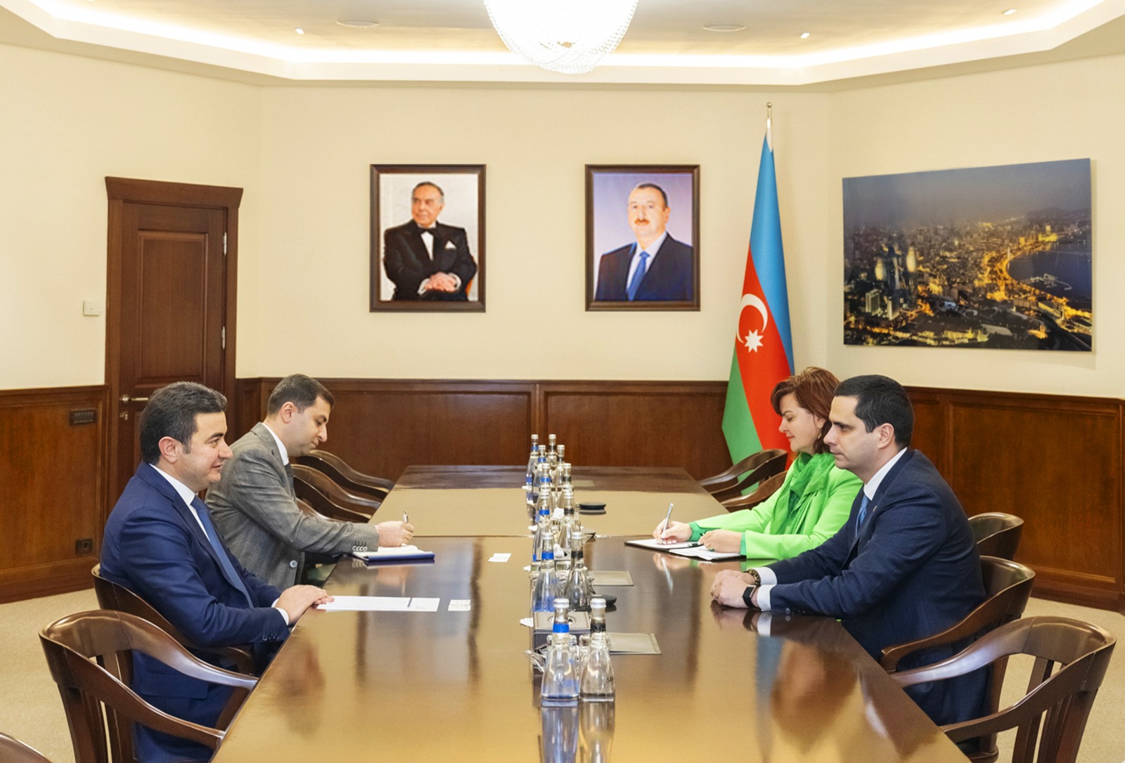 AZAL и Wizz Air открывают путь к Европе