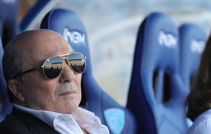 Умер президент итальянского футбольного клуба &laquo;Фиорентина&raquo;