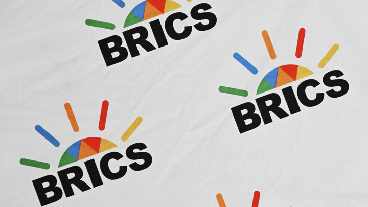 Berliner Zeitung: БРИКС может запустить единую платежную систему
