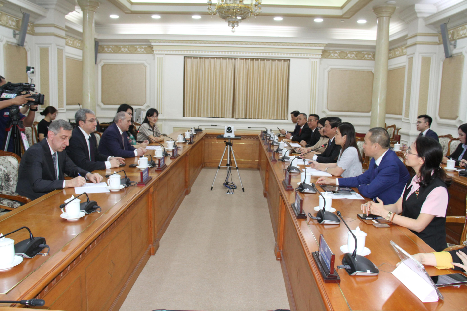 Азербайджанская делегация посетила вьетнамские города Хошимин и Вунгтау