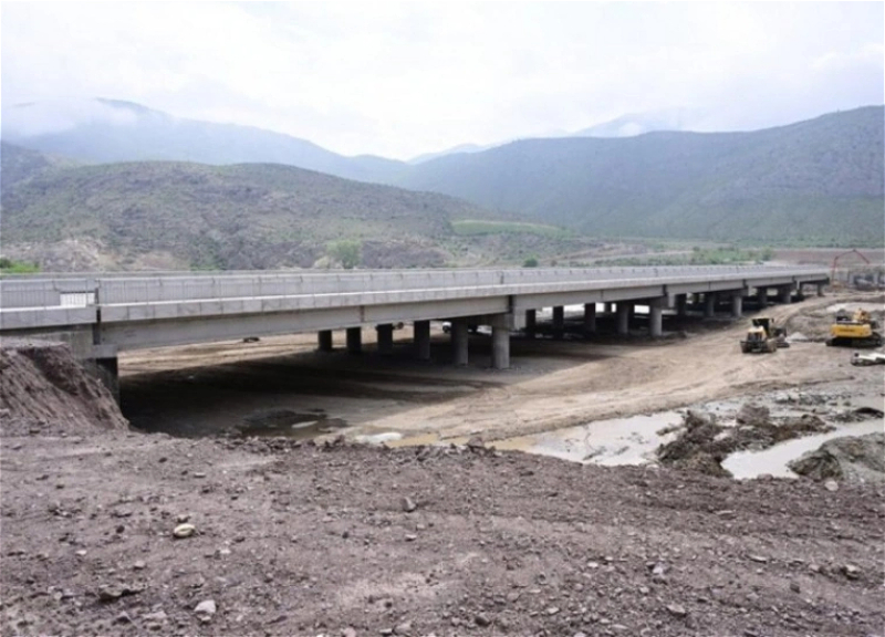 Строительство моста Агбенд-Келале ведется в соответствии с графиком