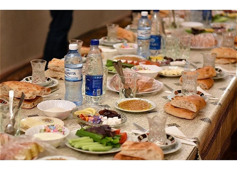 Поминальный стол или пышный банкет? 