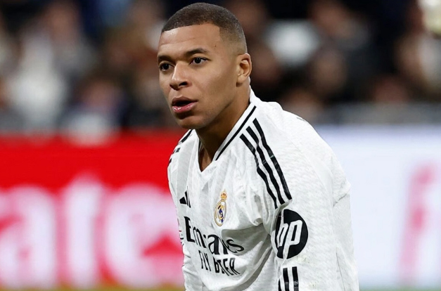 Мбаппе отправил в офис ПСЖ судебных приставов из-за невыплаты отпускных