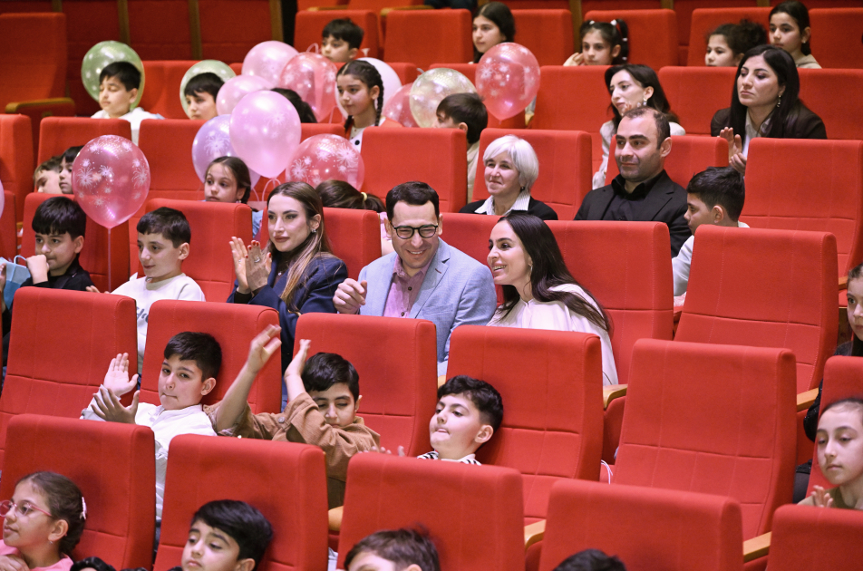 В Гянджинском государственном драматическом театре состоялась премьера анимационного сериала &laquo;Иси и Пити&raquo;