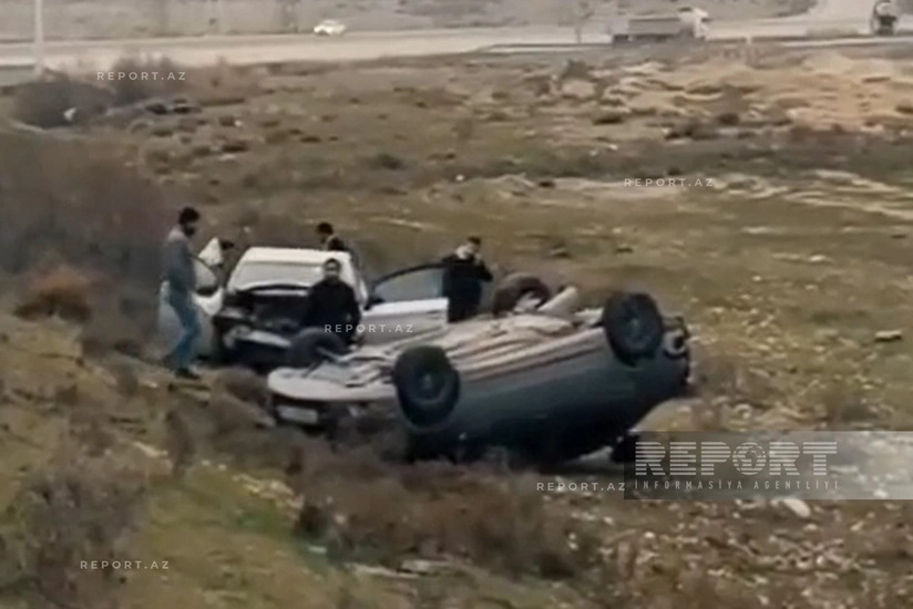 В Сумгайыте при столкновении автомобилей пострадали три человека