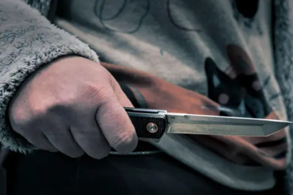 В Шамкире 15-летнего подростка ранили ножом