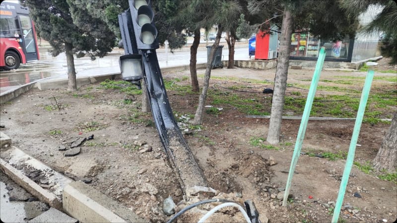 Выезжая на дорогу, проверь автомобиль