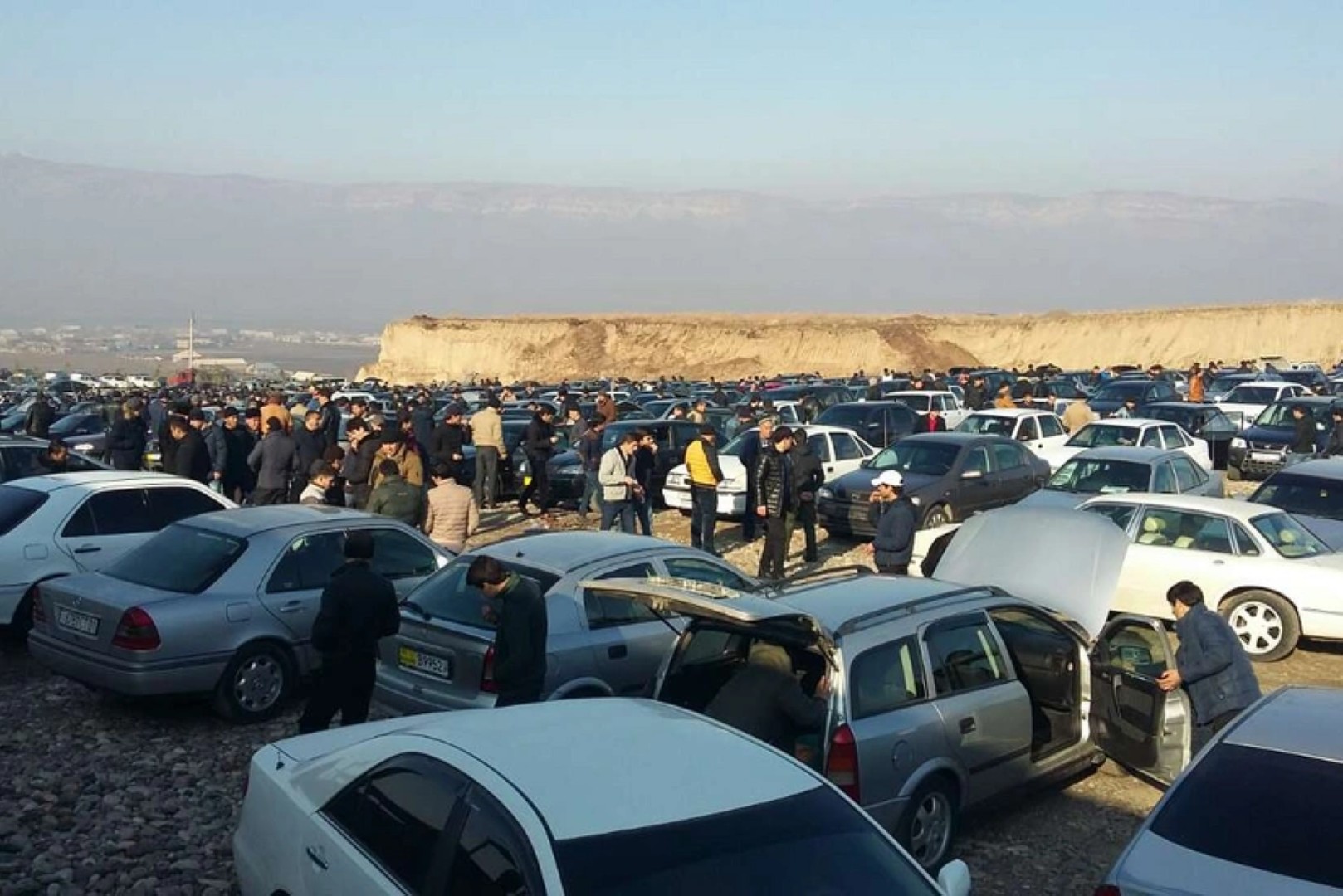 В Грузии намерены запретить ввоз автомобилей старше 6 лет