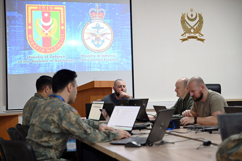 Военнослужащие Азербайджана и Великобритании приняли участие в учениях по кибербезопасности