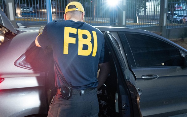 CNN: мужчина в футболке с флагом Ирана убил 2 человек в баре в Техасе