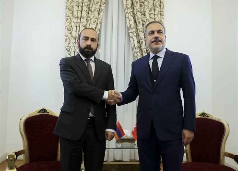 Мирзоян обсудил с Фиданом ситуацию на Ближнем Востоке