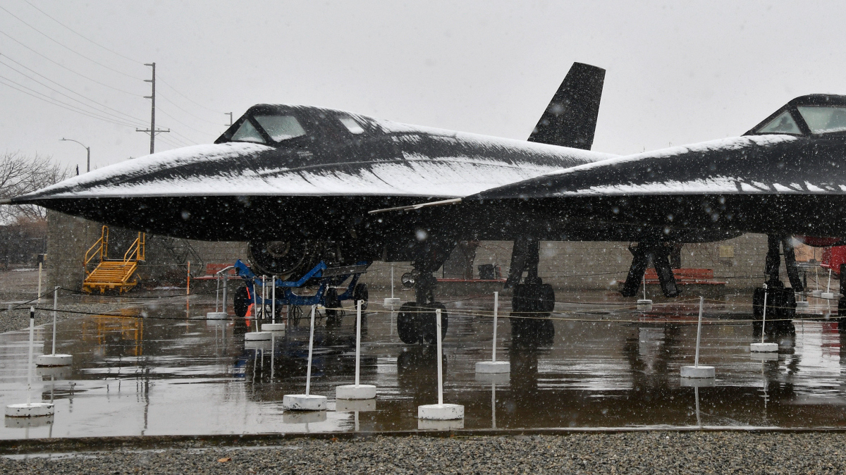 Швейцария отказала США в пролете самолетов над своей территорией