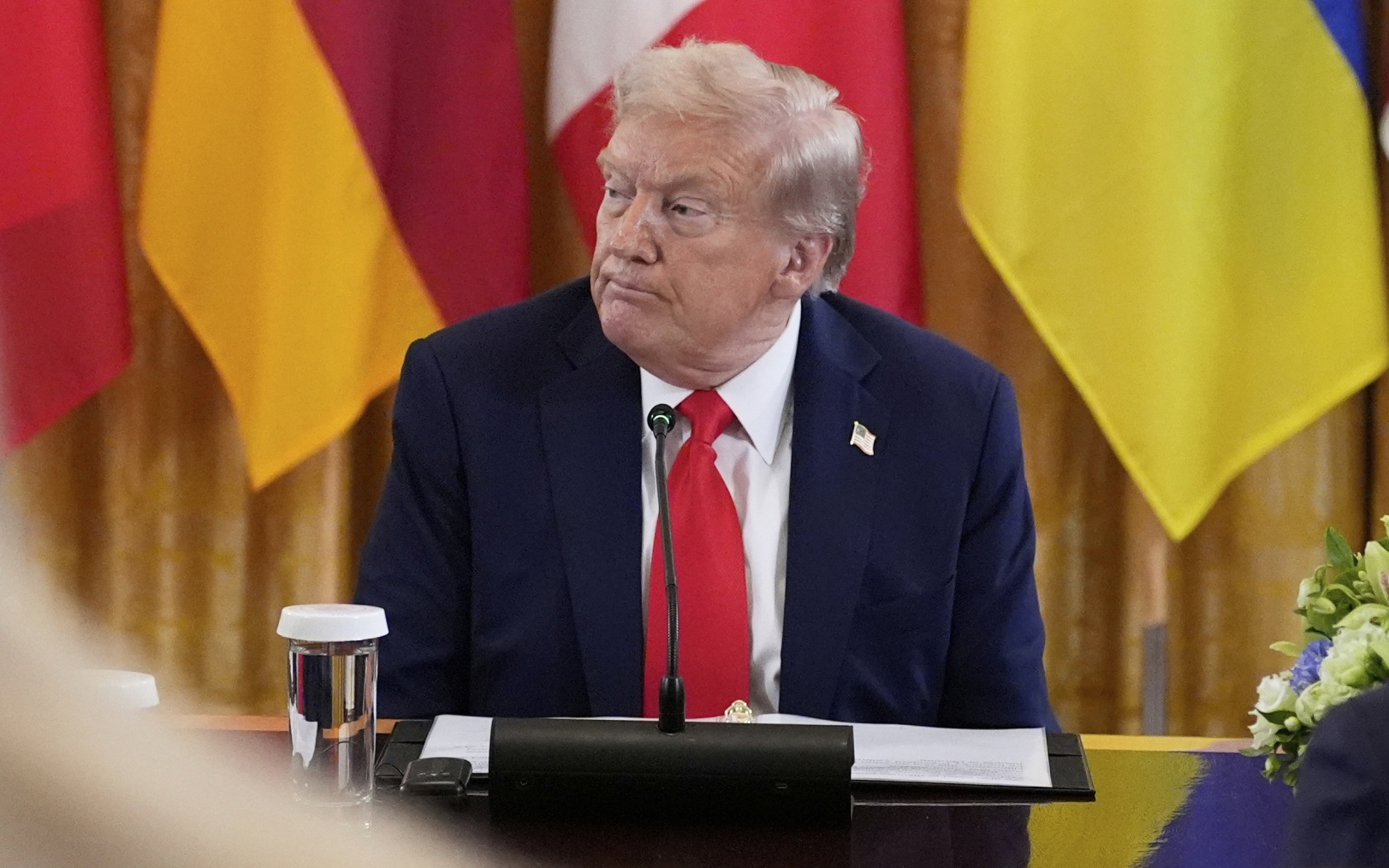 Трамп хочет произвести эффект неожиданности с захватом острова Харк