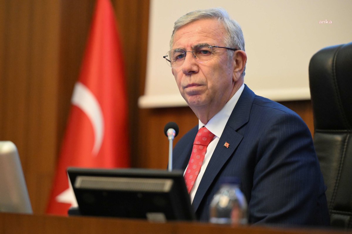 Мэр Анкары попал под следствие