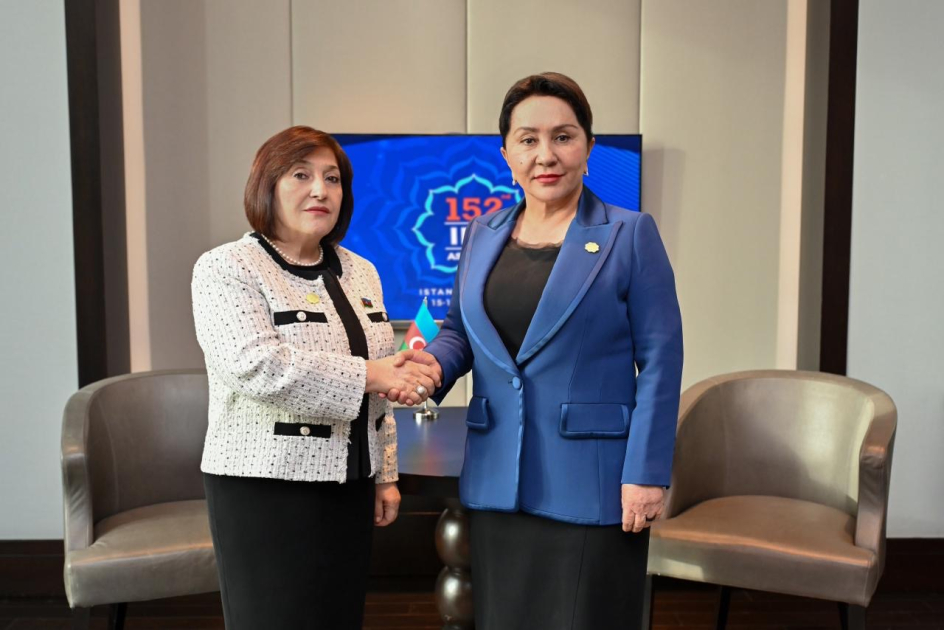 
Председатели парламентов Азербайджана и Узбекистана обсудили укрепление сотрудничества