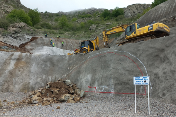 Карабах застроят мостами и тоннелями