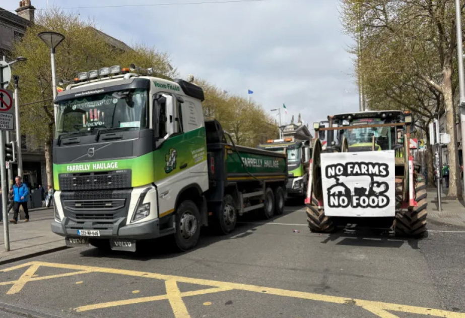 
Ирландию охватили протесты против повышения цен на топливо