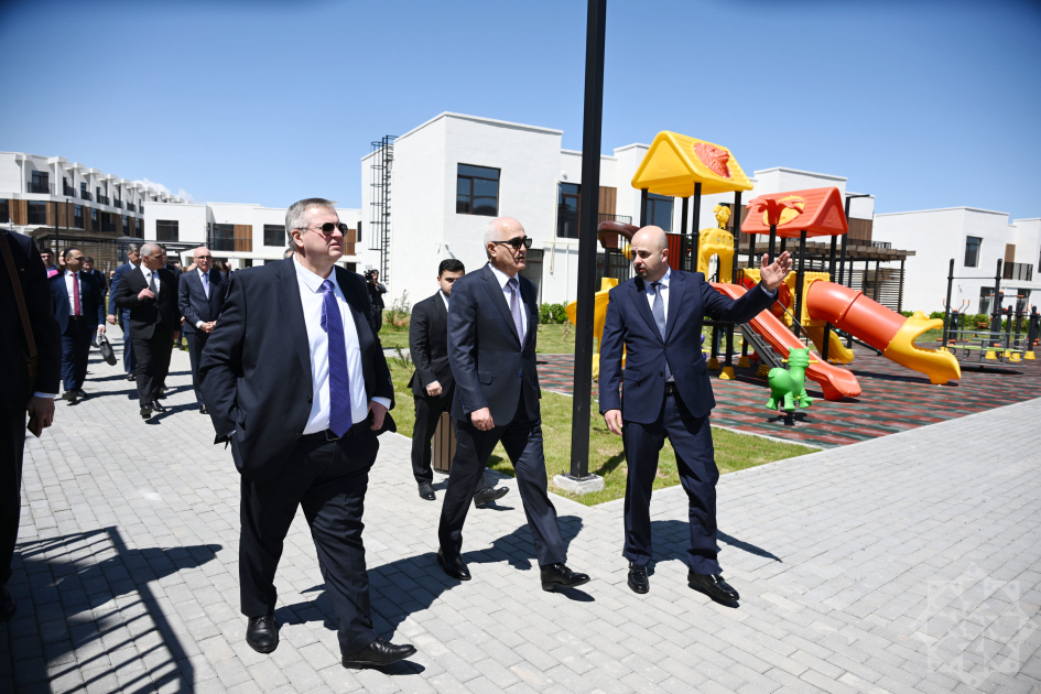 
Официальные лица Азербайджана и России прибыли в Зангилан