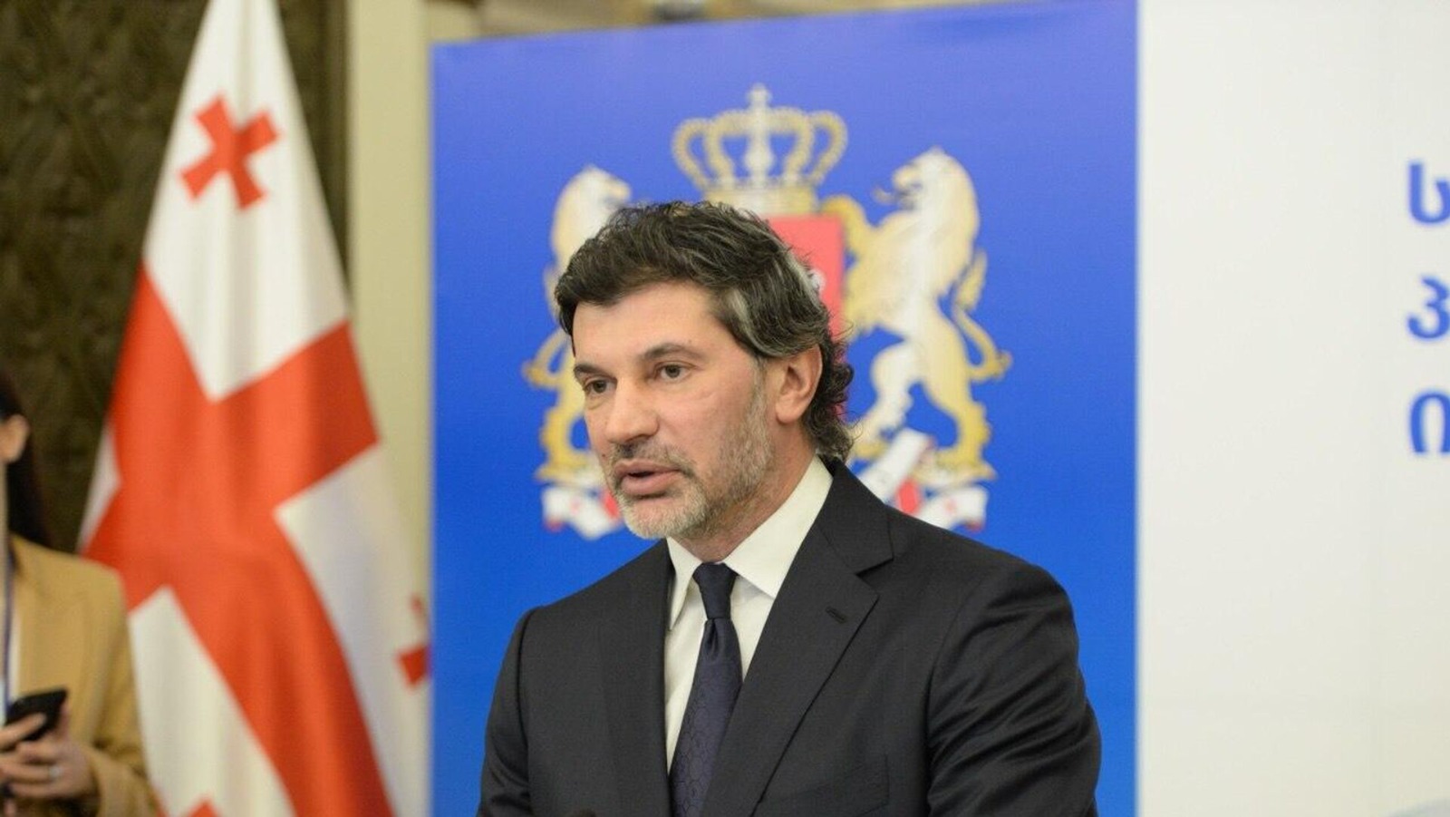 Мэр Тбилиси: Внешние силы много лет тратили деньги на революцию в Грузии