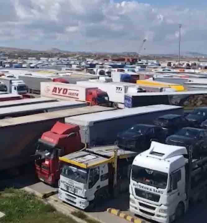 4 тысячи фур застряли в Аляте