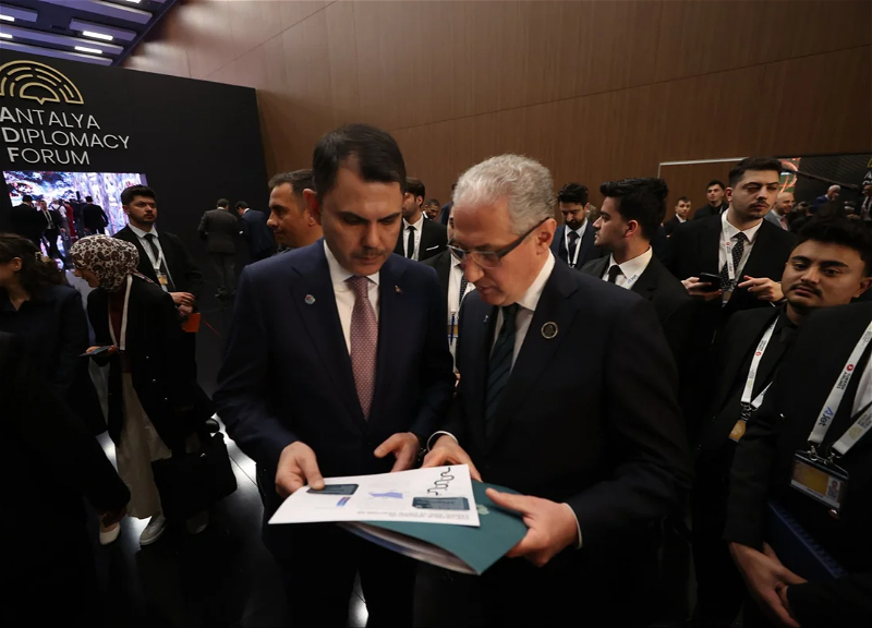 Мухтар Бабаев провел встречу с председателем COP31