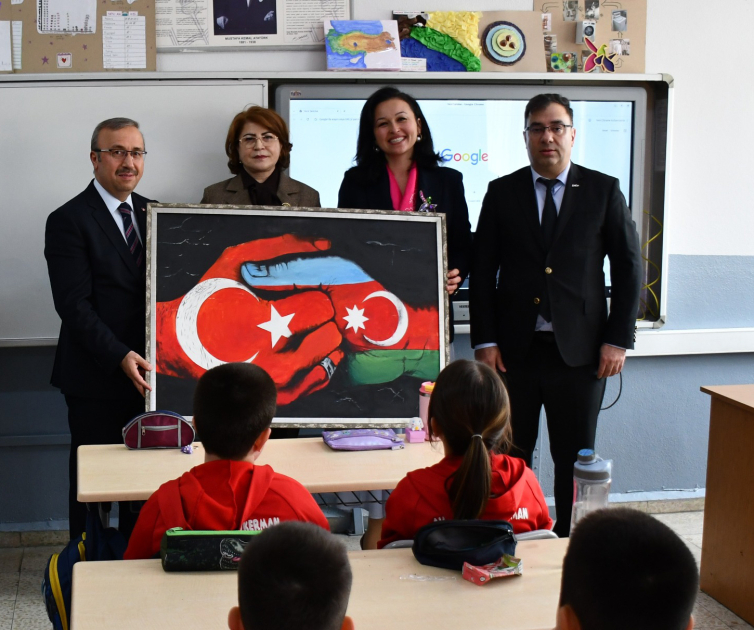 В Эскишехире обсудили пути углубления связей Турции и Азербайджана в образовательной сфере