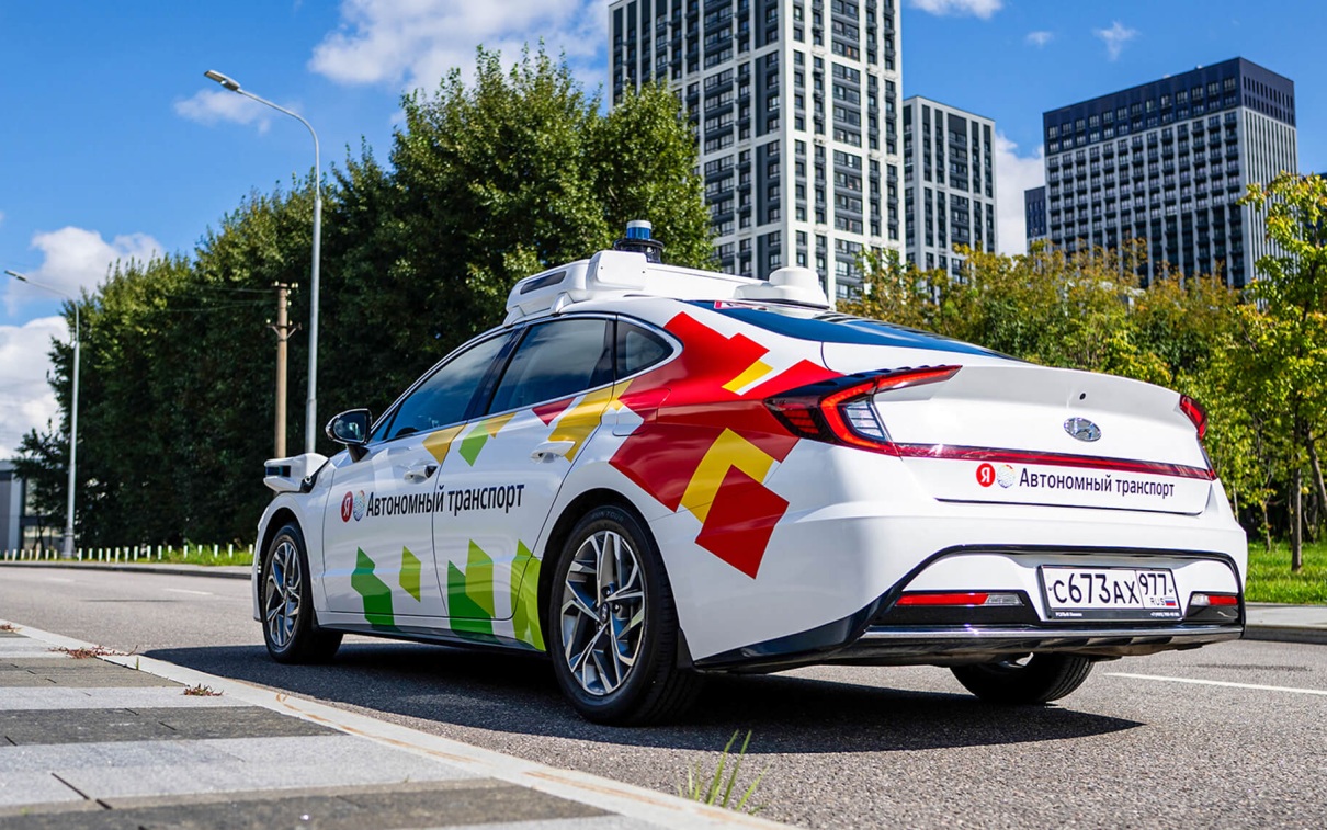 В "Яндексе" планируют запустить больше тысячи беспилотных такси к 2030 году