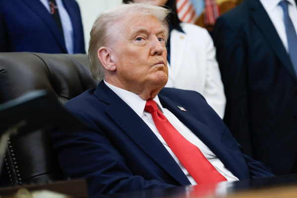 Разведка предупредила Трампа быть осторожным с Муниром