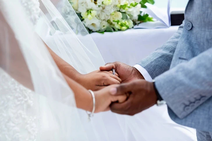 Какова основная причина роста числа браков с иностранцами в Азербайджане?