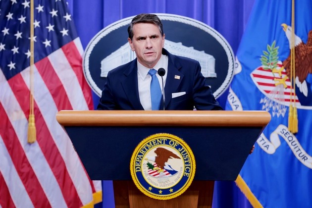 Минюст США заявил, что расследование стрельбы на приеме с Трампом продолжается