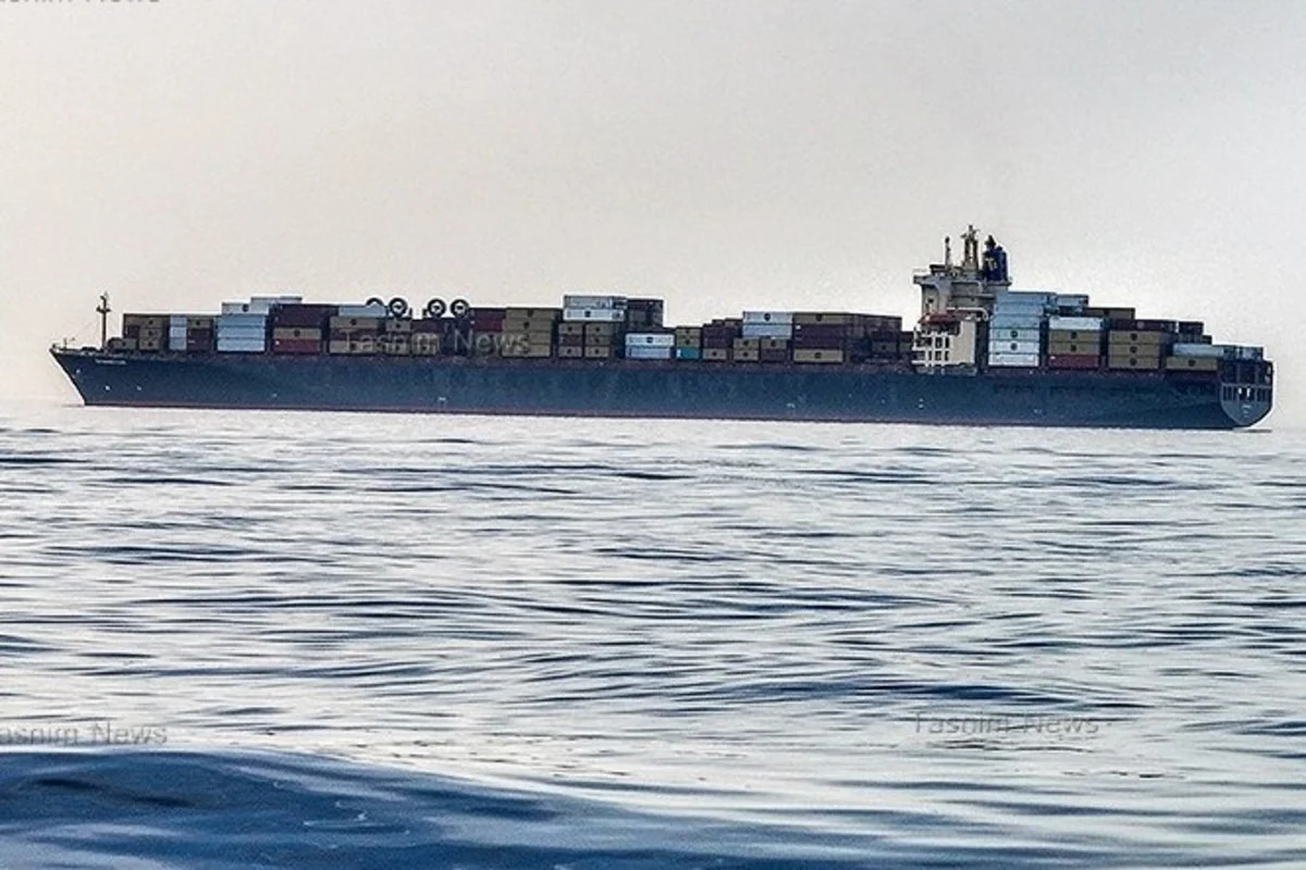 
ВМС КСИР задержали два судна в районе Ормузского пролива