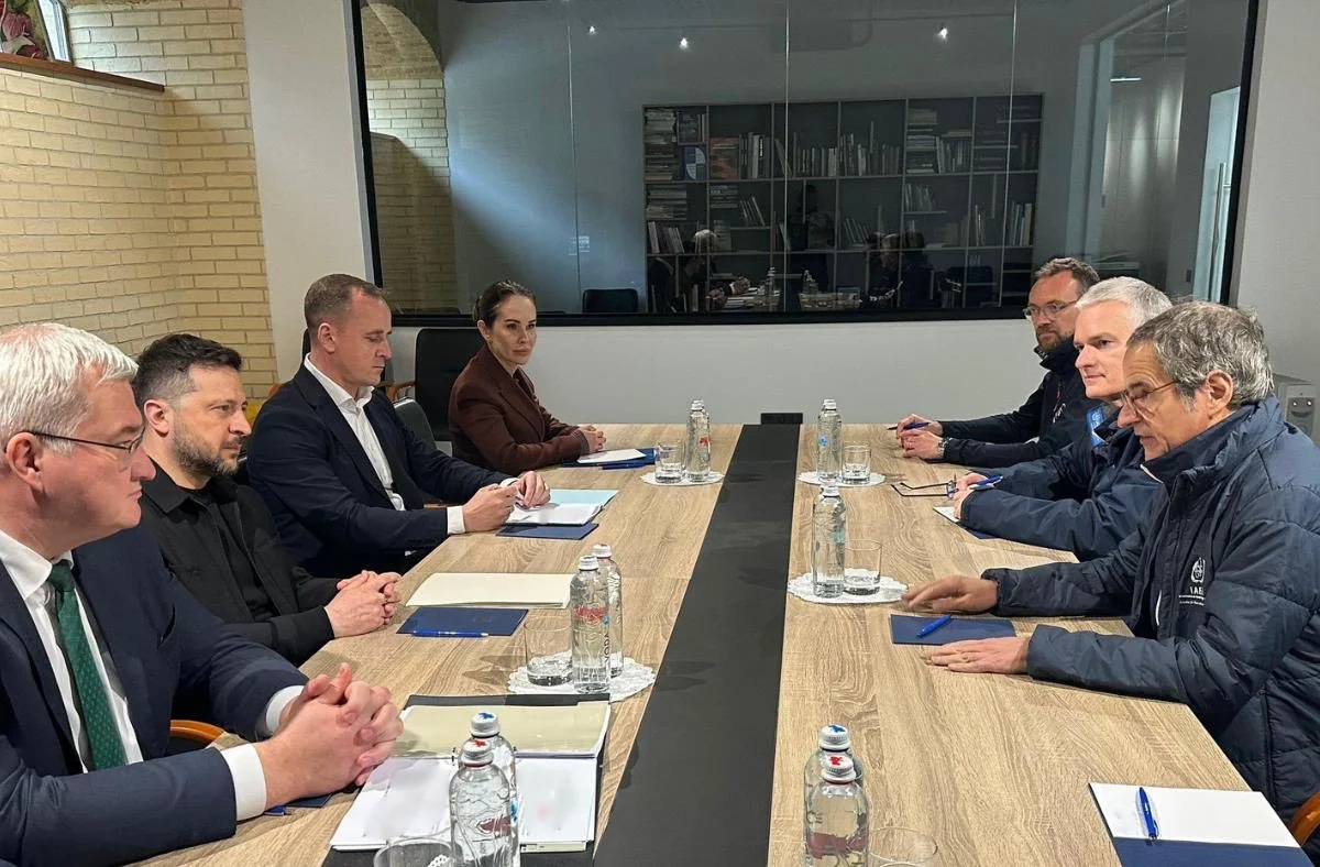 Гросси и Зеленский обменялись мнениями по ситуации на ЗАЭС