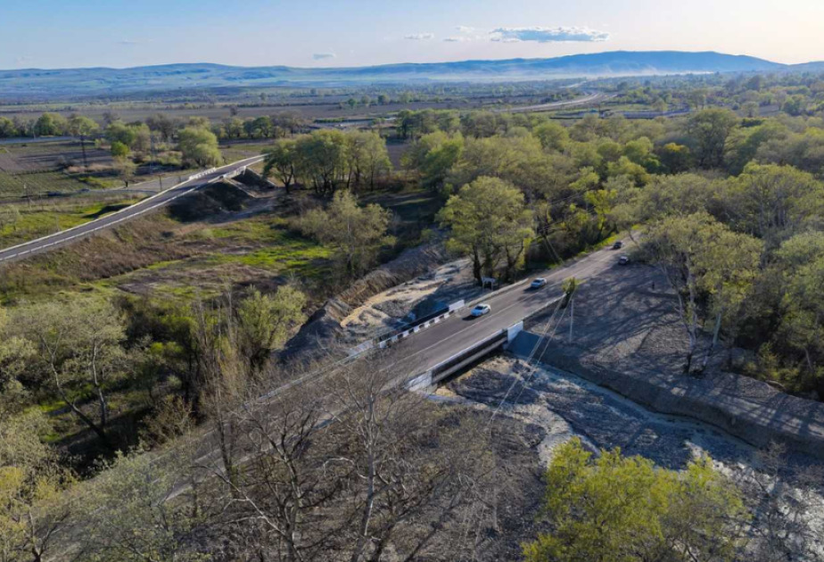 
На дороге из Грузии в Азербайджан построен новый мост