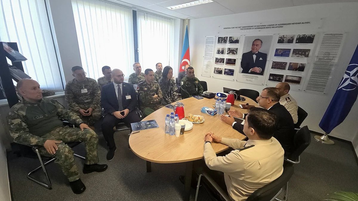 
Миссия Азербайджана при НАТО принимает гостей