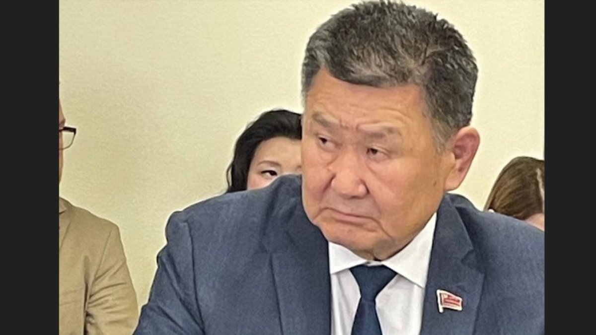
Депутат-коммунист заявил, что Россия &laquo;на грани социального взрыва&raquo;, нужен &laquo;план завершения&raquo; войны