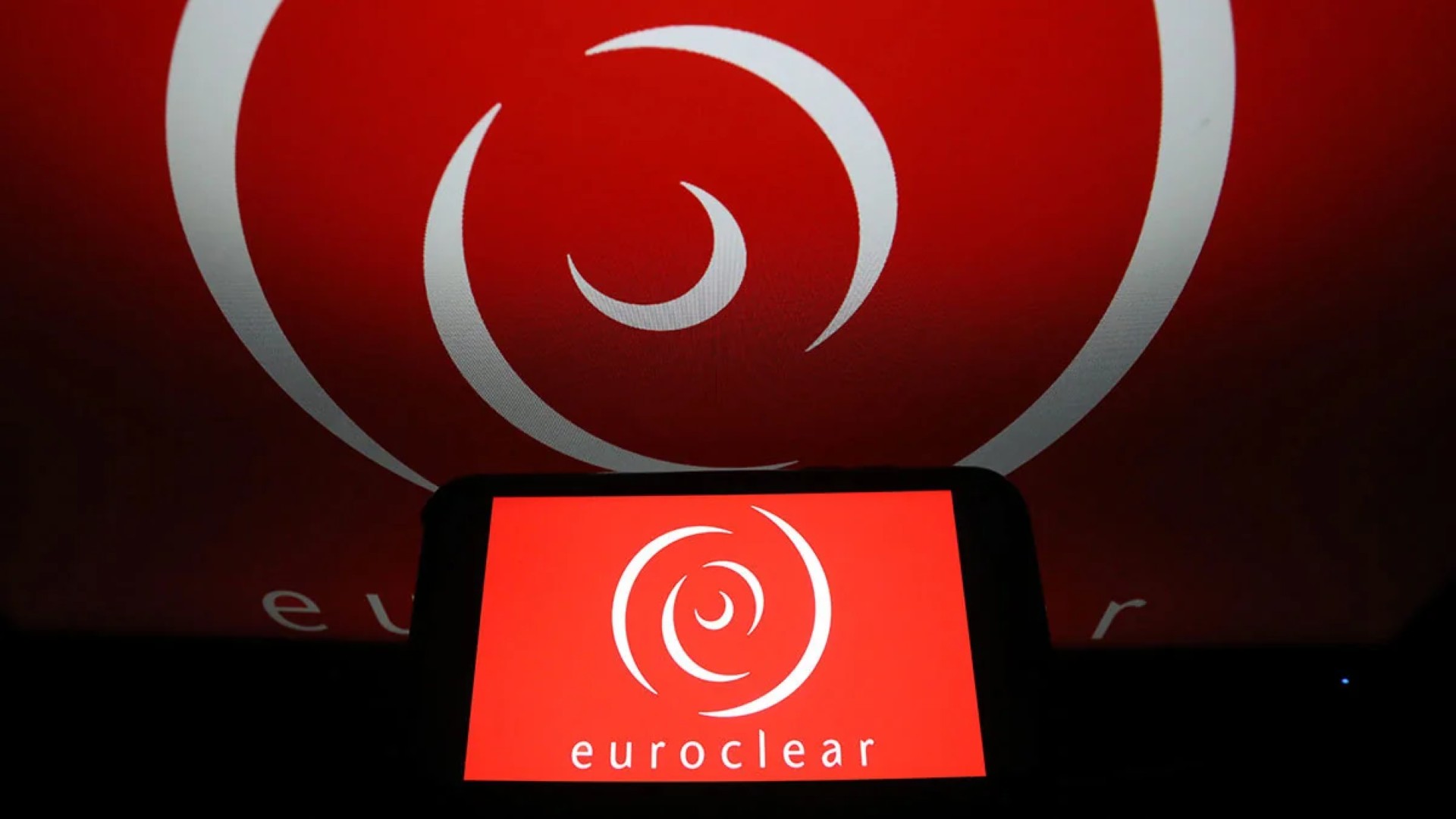 
Euroclear подал иск в суд Бельгии против ЦБ РФ на решение по замороженным активам
