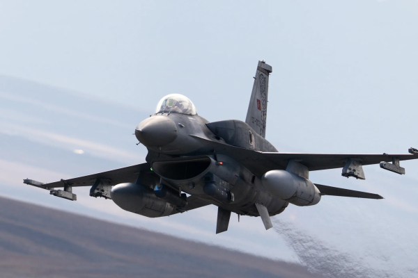 
Турецкие F-16 ударили по террористам