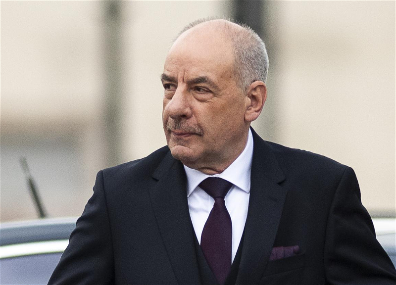 Президент Венгрии Тамаш Шуйок подписал поправку к конституции о своем отстранении