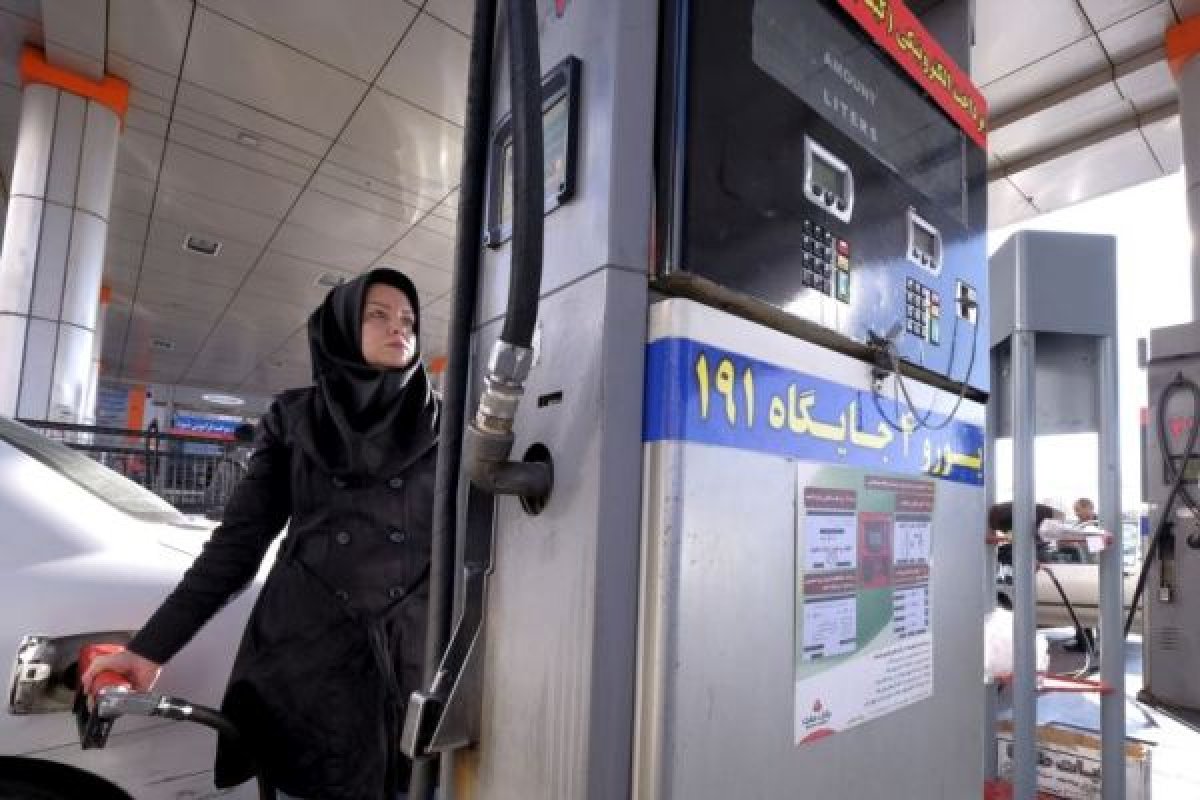 
В Иране хотят повысить цены на топливо