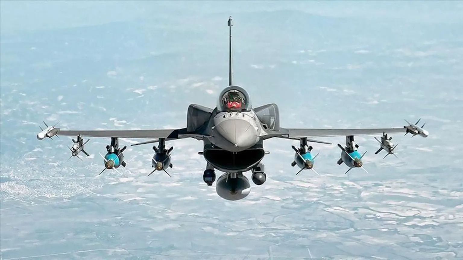 Истребитель F-16 сбил беспилотник над Румынией