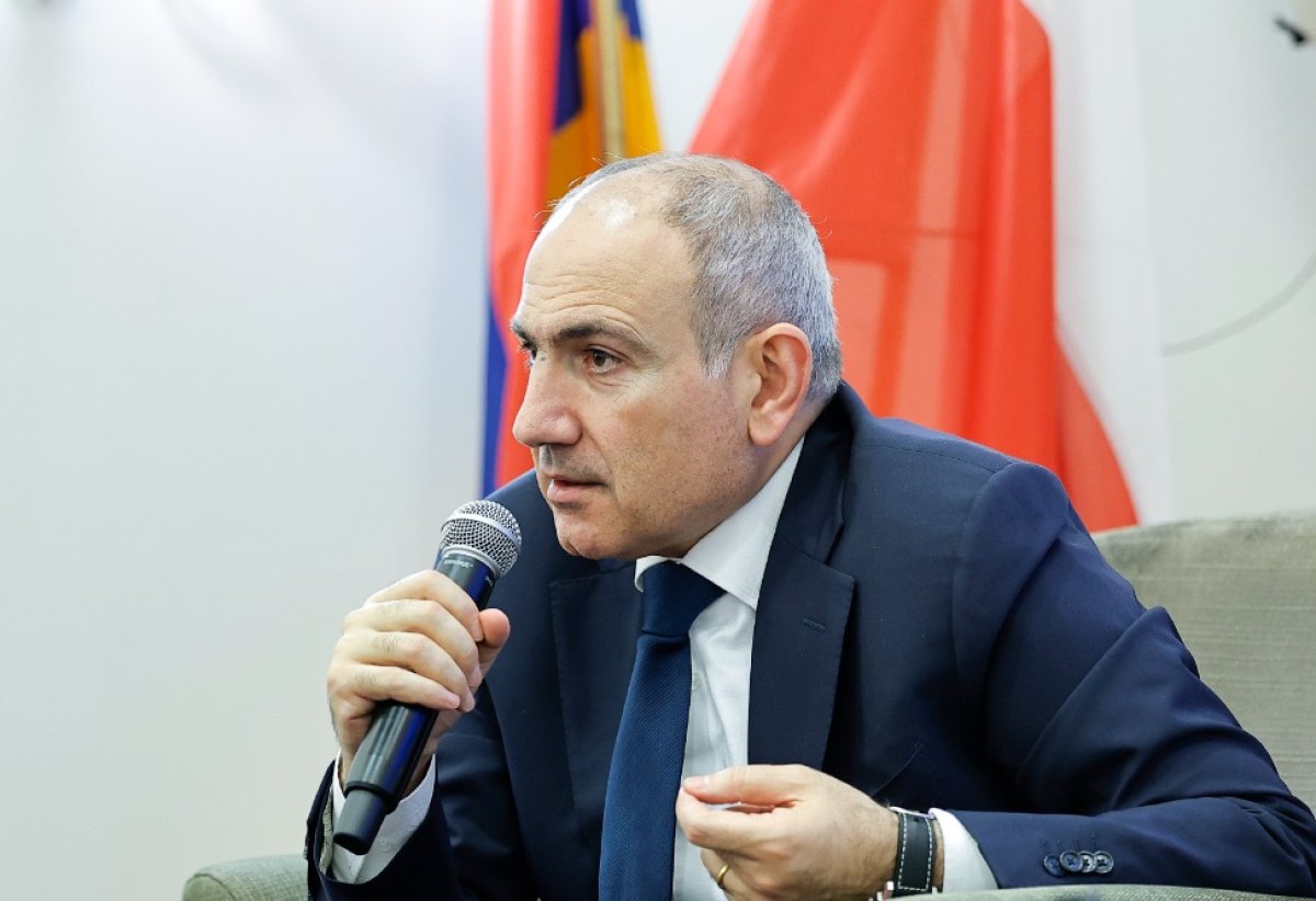 
Пашинян выбирает спецпосланника для Турции и отвечает Лукашенко