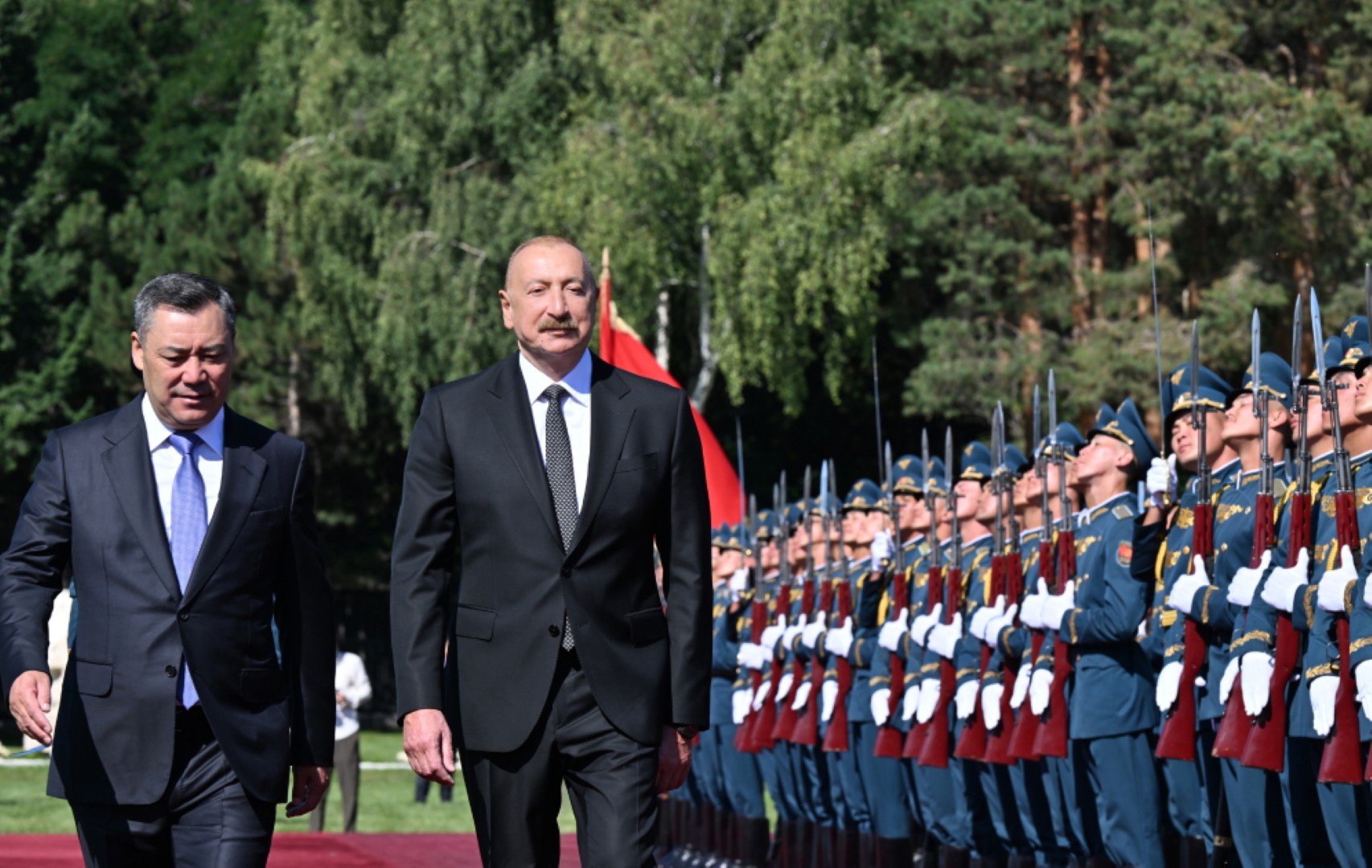 Состоялась церемония официальной встречи Президента Ильхама Алиева в городе Чолпон-Ата