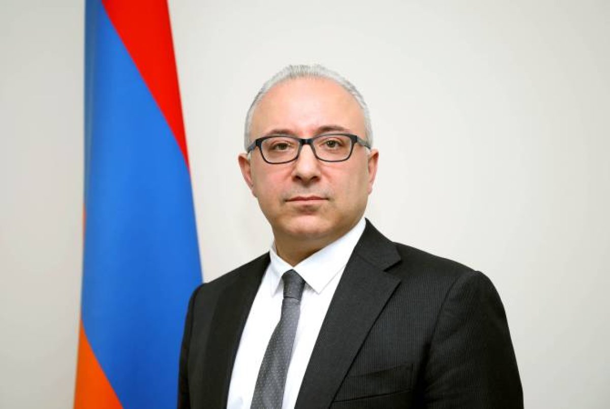 
Сафаряна в послы