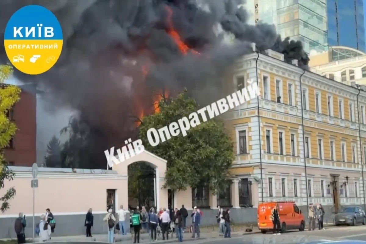 Дроны ударили по Киеву и Днепру: в горящем здании люди спасались через окна