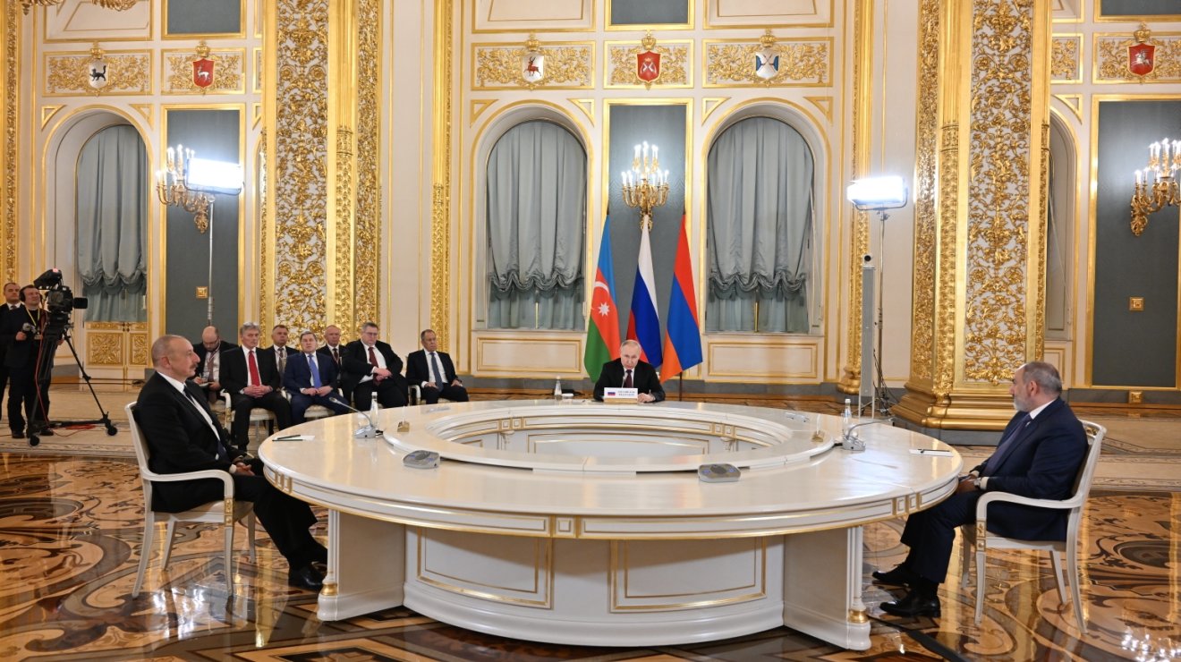 В Москве состоялся трехсторонний Саммит лидеров Азербайджана, России и Армении