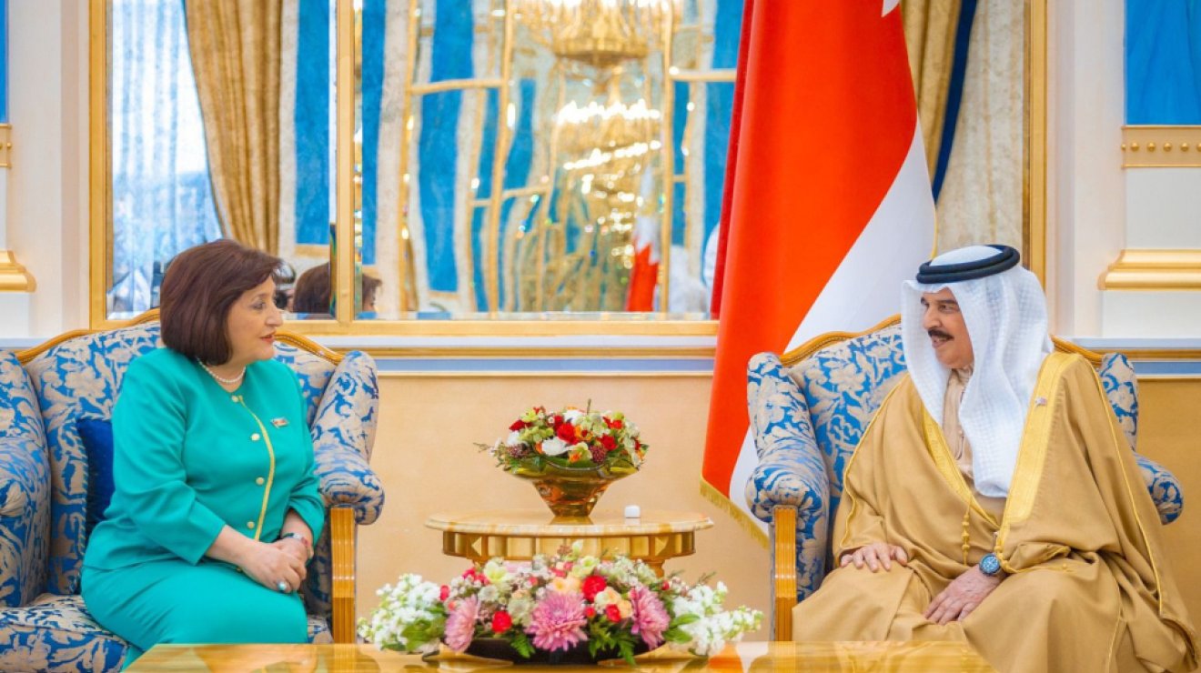 Председатель Милли Меджлиса встретился с королем Бахрейна