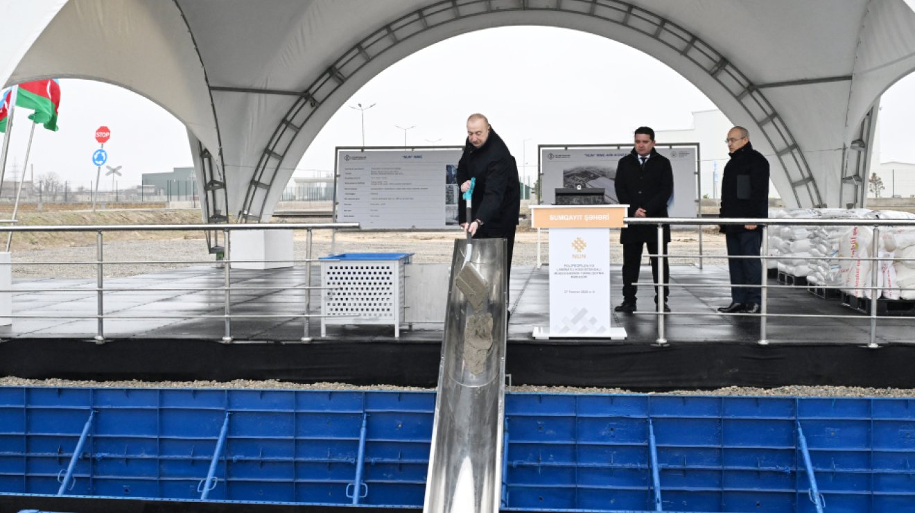 Президент Ильхам Алиев заложил фундамент нового предприятия в Сумгайыте