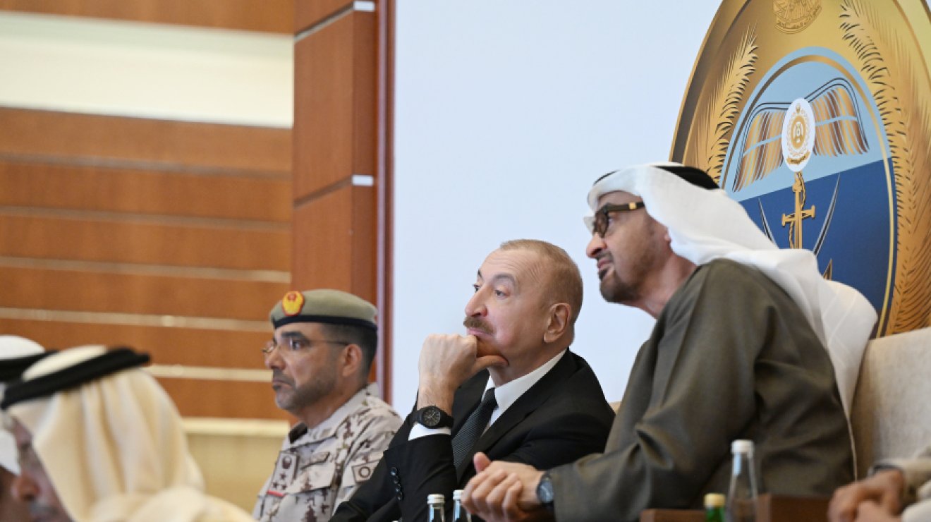 Президенты Азербайджана и Объединенных Арабских Эмиратов наблюдали за совместными оперативно-тактическими учениями &laquo;Щит мира &ndash; 2026&raquo; в Абу-Даби