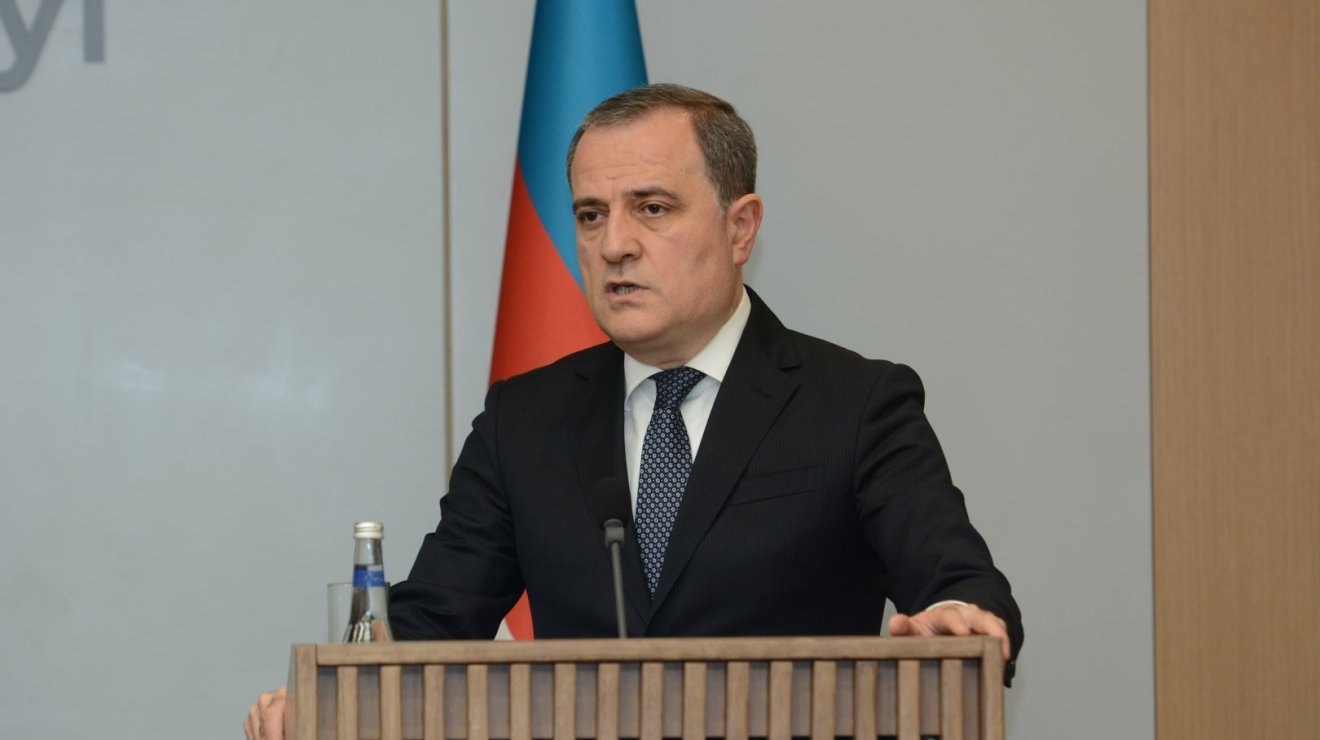 Глава МИД Азербайджана выразил признательность иранскому коллеге