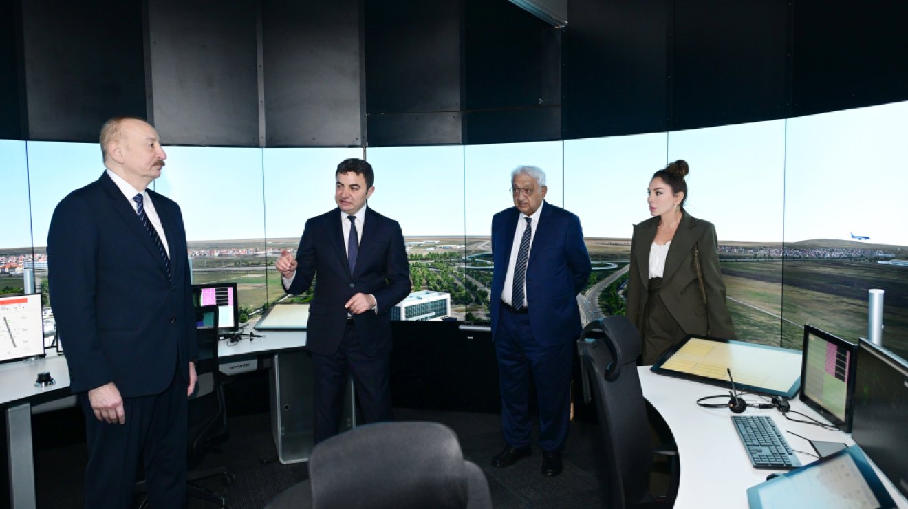 
Президент Ильхам Алиев принял участие в открытии Международного учебного центра в Национальной академии авиации